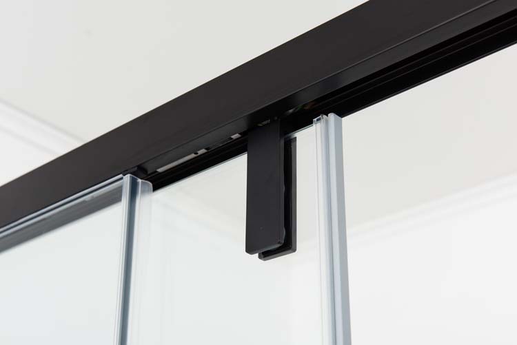 Douchewand Ulrich zwart profiel 88-90x200cm