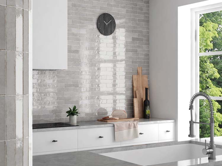 Wandtegel Beccy Whisper glanzend grijs 6x24,5cm