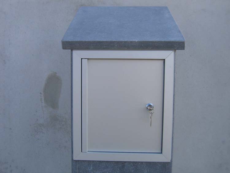 Boîte aux lettres PBB Libin 32x32x115cm