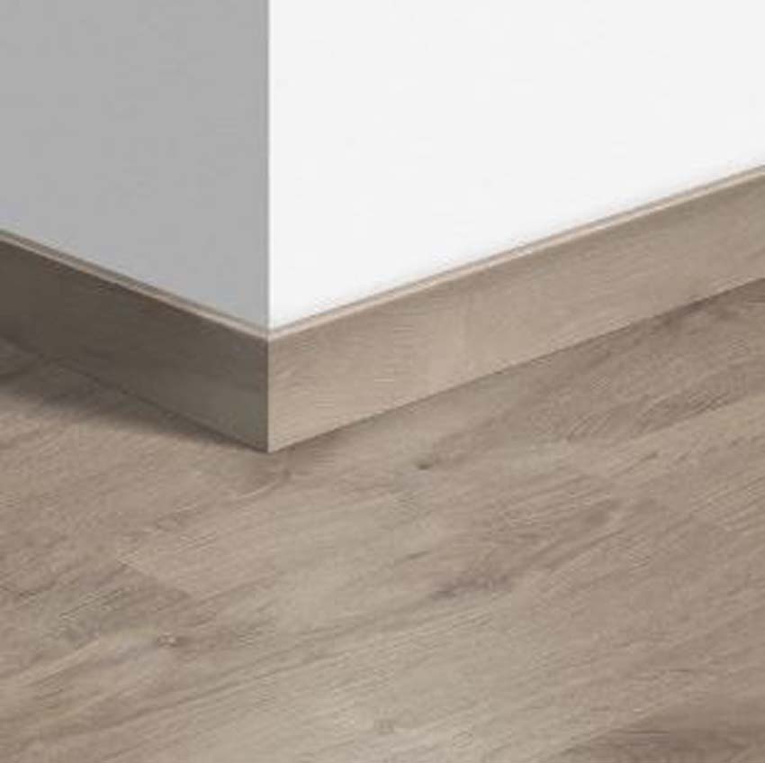 Plint Quick-Step HDF + laminaat waterbestendig grijze eik 240x5,8x1,2cm