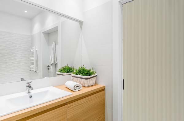 Porte pliante ivoire simili cuir sur mesure