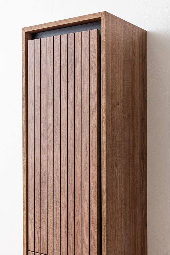 Kolomkast Toledo eik/zwart hangend 160x35x30cm