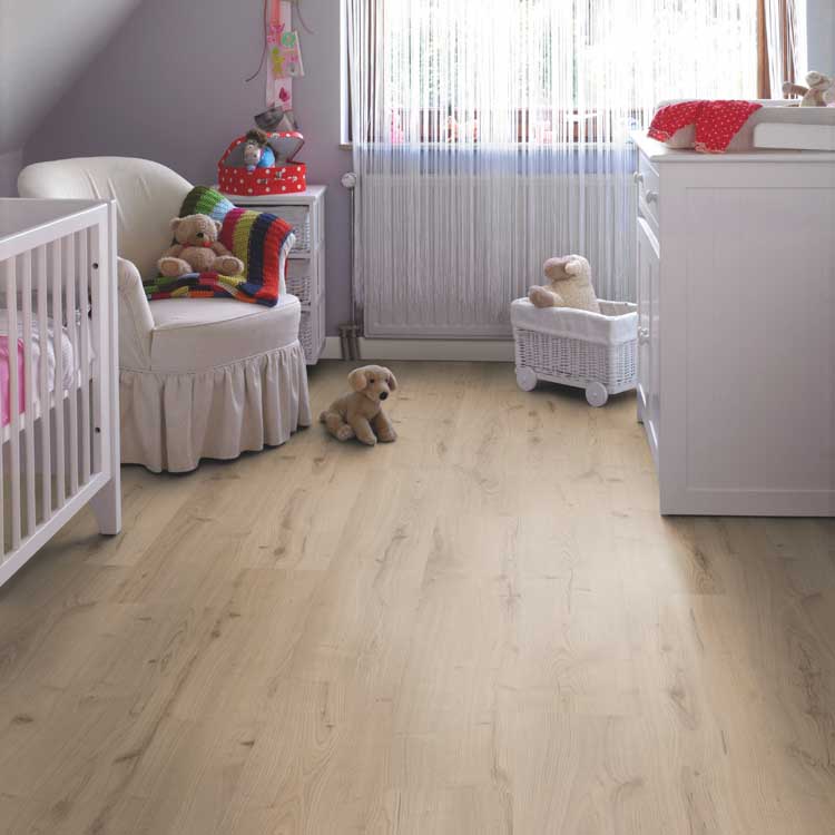 Stratifié 7mm chêne naturel montana 126,1x19,2cm