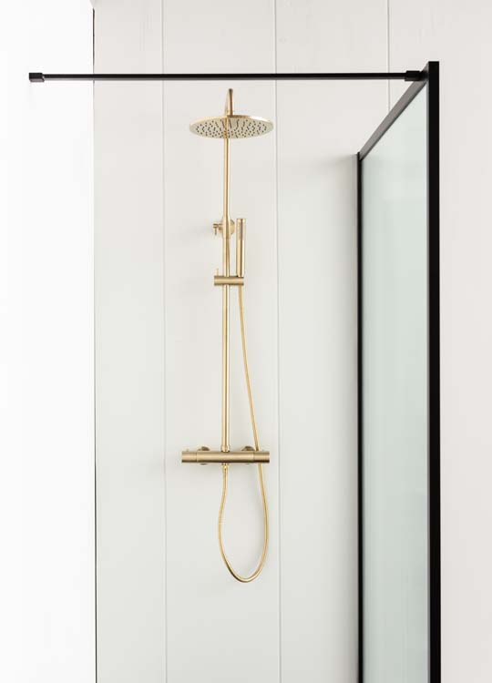 Douchewand Umi 2 geribbeld zwart profiel 140x200cm met stang