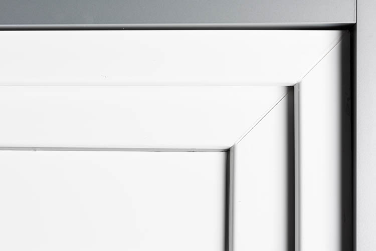 Buitendeur Classica PVC wit linkstrekkend op maat Buitendeur Classica PVC wit linkstrekkend op maat