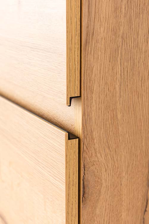 Kolomkast Daria goudbruine eiklook staand 185x40x32cm