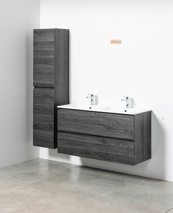Meuble de salle de bains Dotan chêne foncé suspendu avec lavabo double en porcelaine blanc brillant 120cm