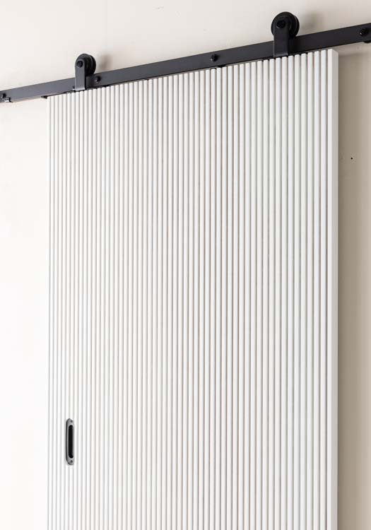 Porte coulissante complète Kaylee Line up 93x211,5cm MDF + rail antique - à peindre