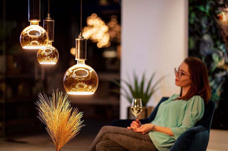 Lampe à Led Floating Globe Golden E27 240LM 125 mm