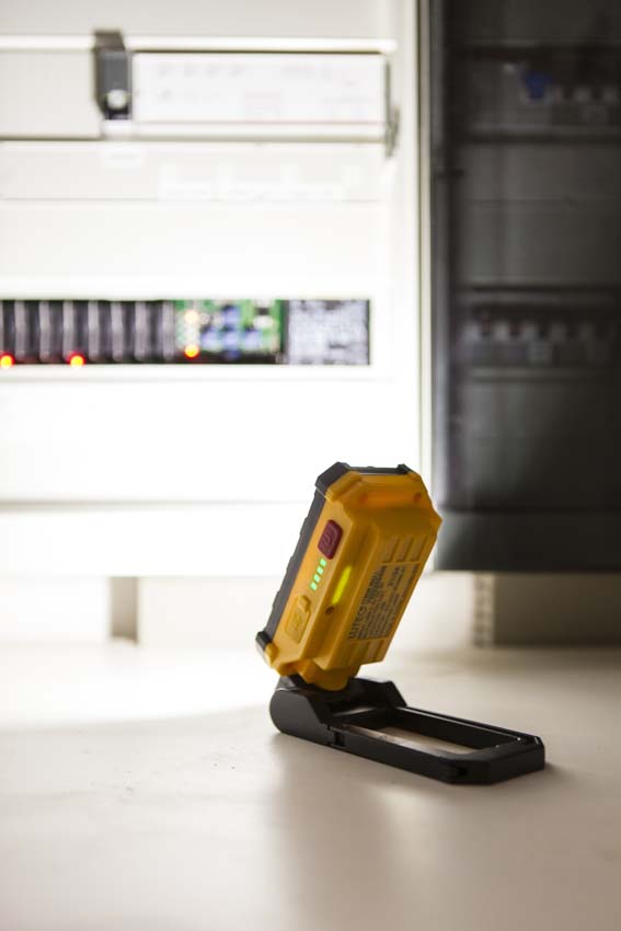 projecteur de chantier Elia - noir - 2W - 4000K - IP54 - USB