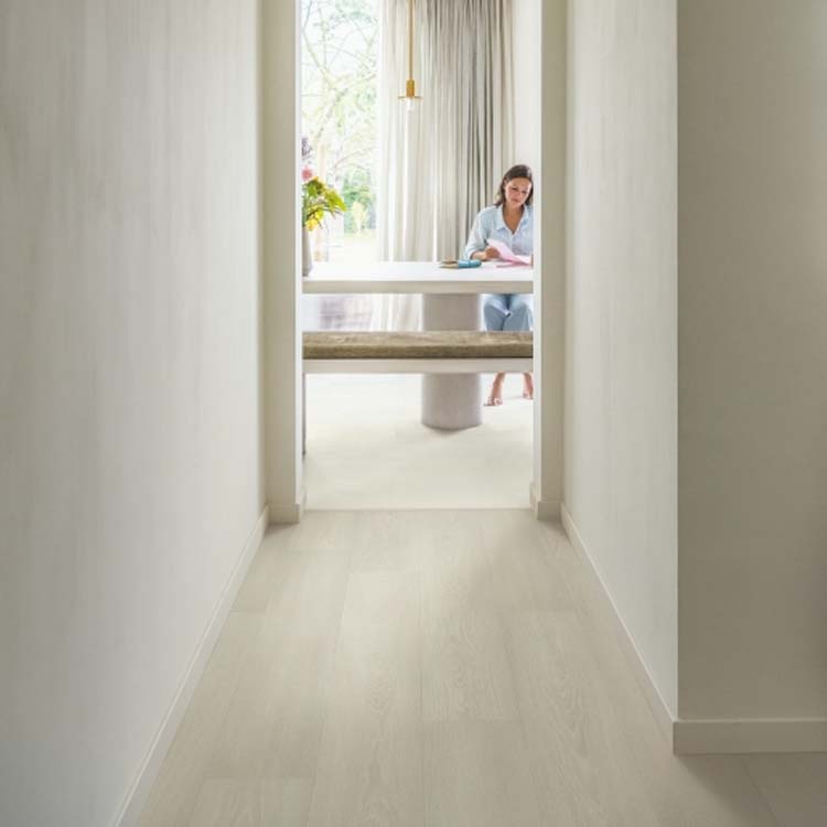 Stratifié Quick-Step Muse 8mm chaux 120x39,6cm