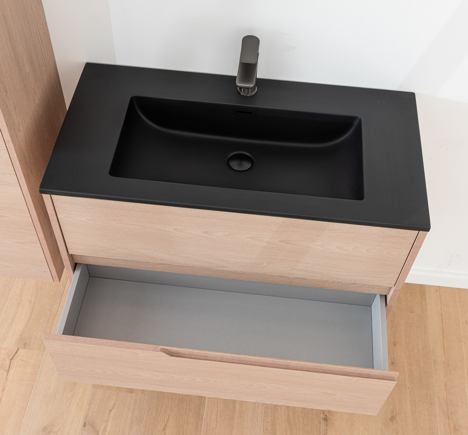 Meuble de salle de bains Tiago chêne Nordic suspendu avec vasque simple noir mat 90cm