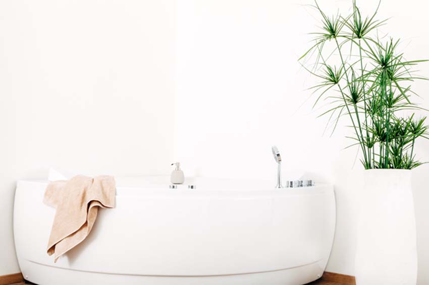 Baignoire d'angle Oliver blanc mat avec hydromassage 150x150cm