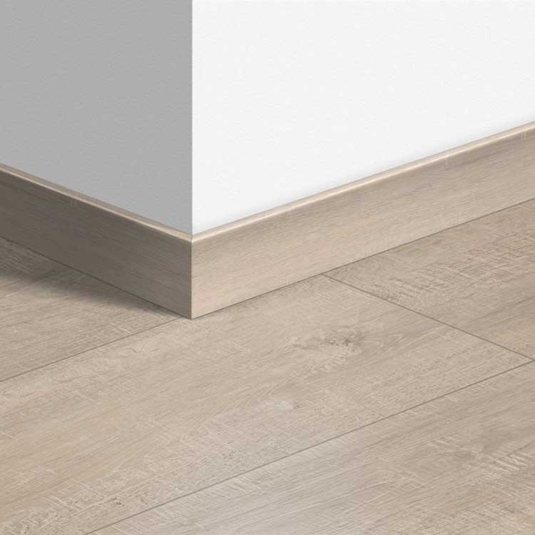 Standaardplint Quick-Step 58 x 12 x 2400 mm Beige eik met zaagsneden