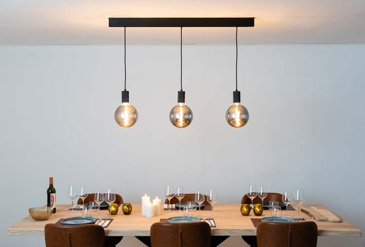 Railverlichting design Béa zwart set 1,2m 3 pendels Bol Chroom E27 3x4W