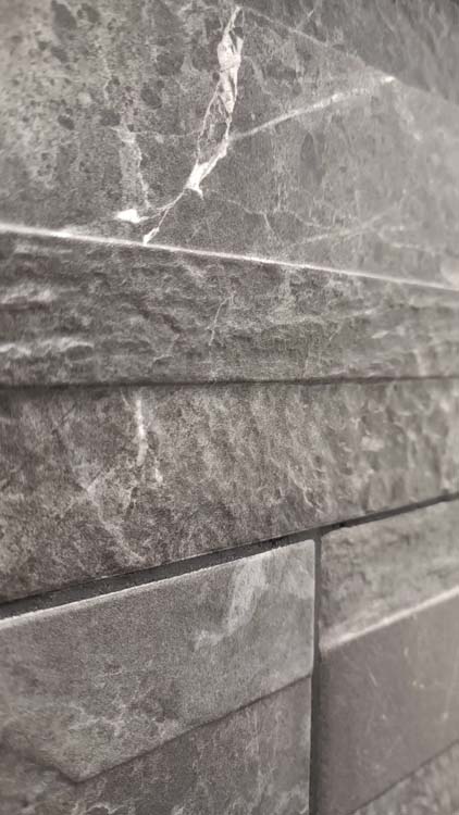 Wandtegel Katla steenstrip zwart 15x61cm