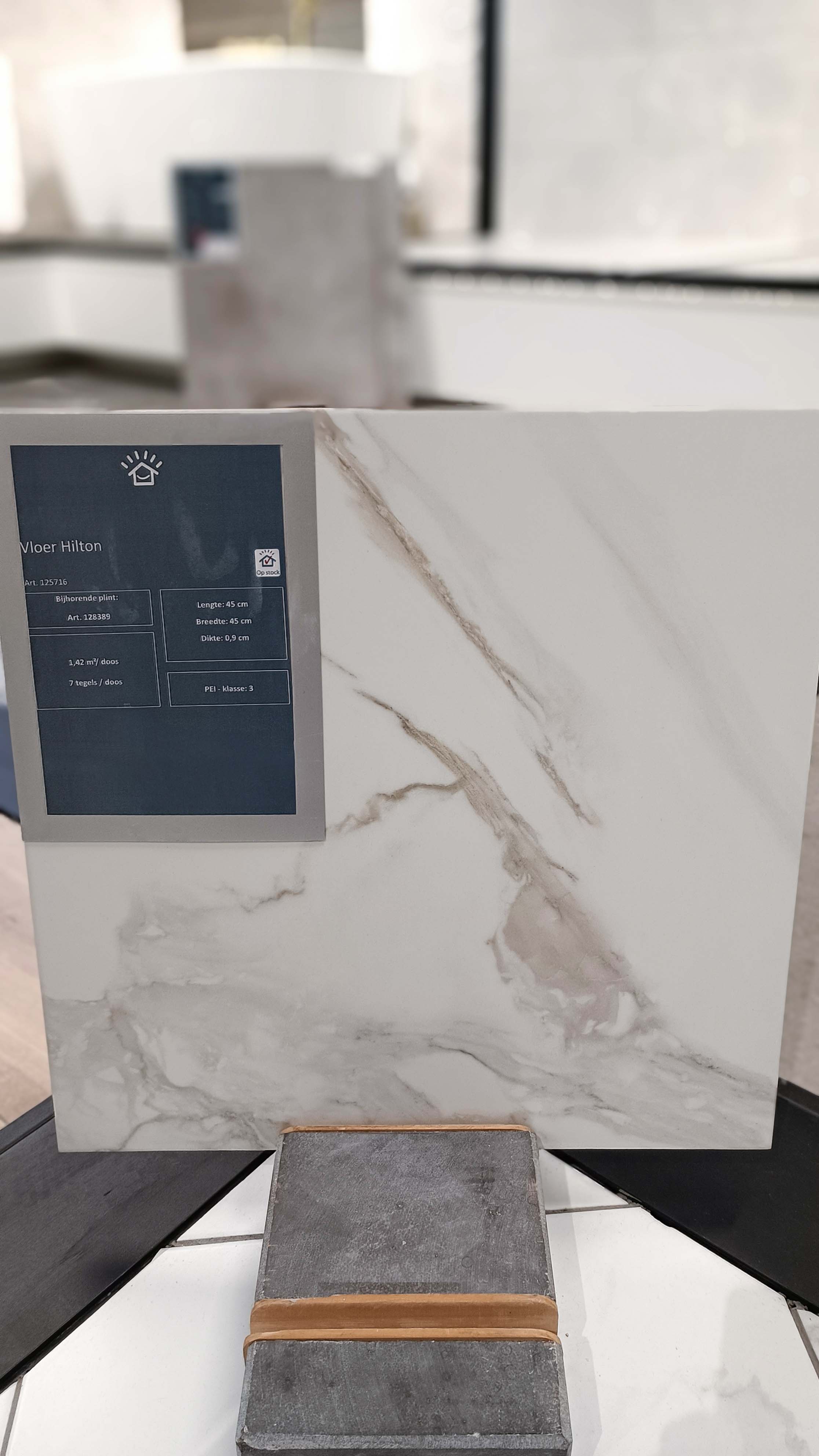 Carrelage de sol et mural Hilton imitation marbre blanc mat 45x45cm