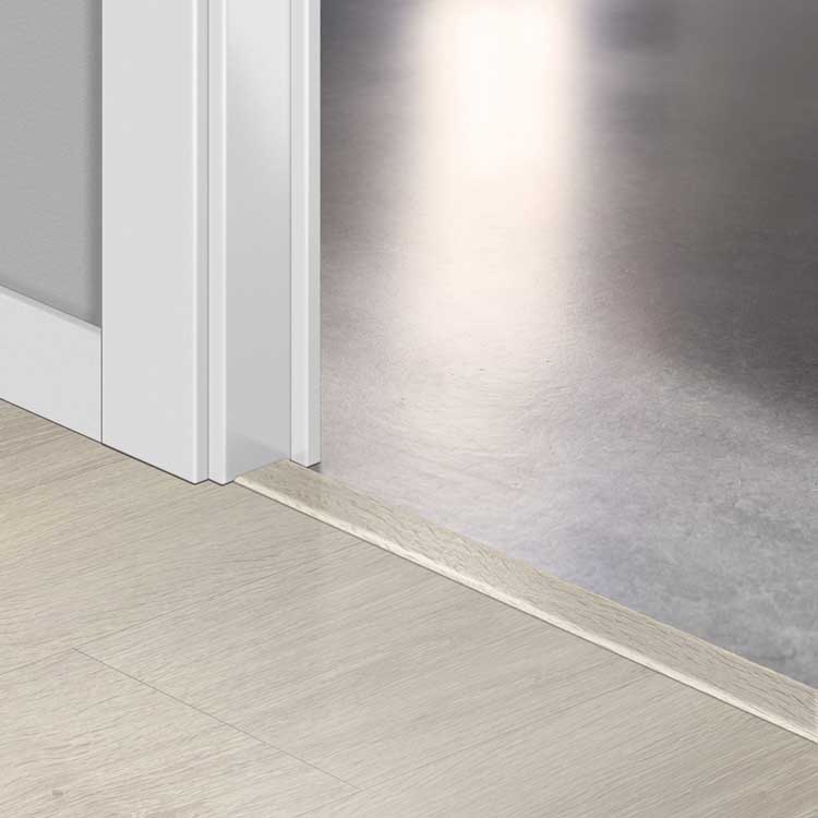 Profilé Incizo Quick-Step - Chêne brise marine clair 8 x 45 x 2000 mm