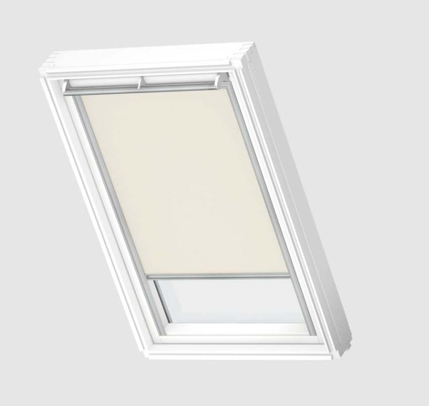 Store enrouleur Velux occultant à commande manuelle beige UK04 1085S