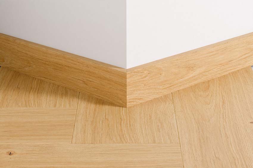 Plint Quick-Step waterbestendig komijn eik 240x1,2x5,8cm