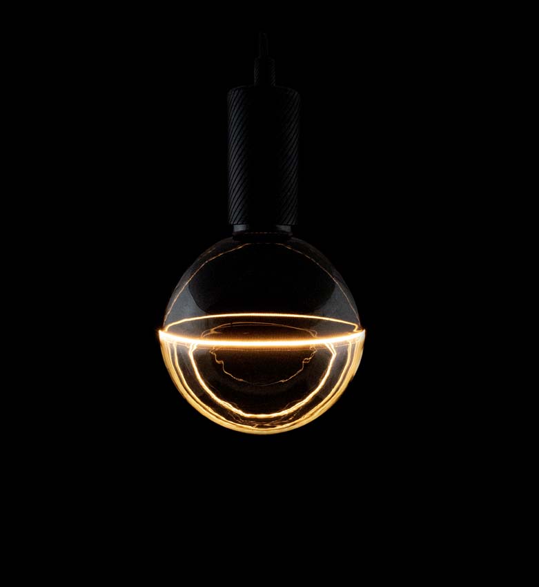 LED lamp - E27 - Zwart/Transparant - 18x12,5cm - Dimbaar - 5,2W - 240lm - 1900K