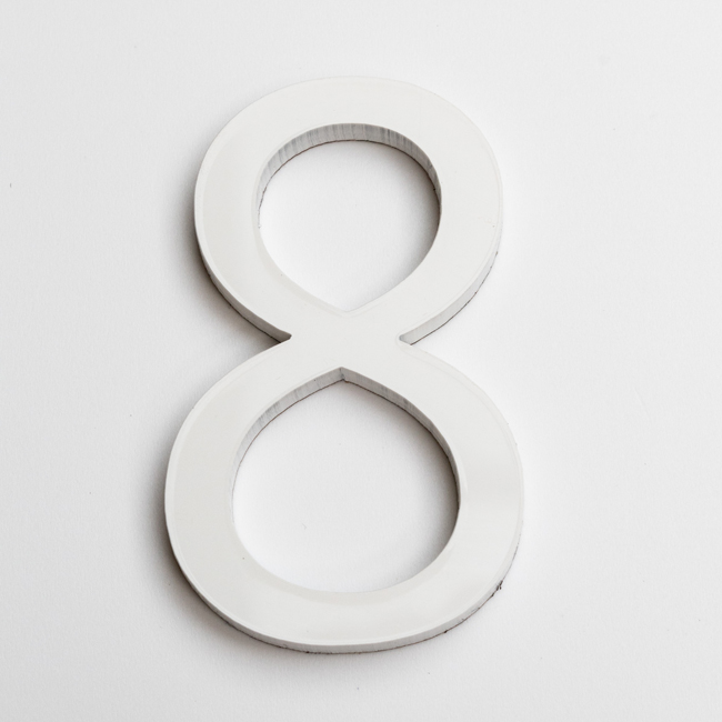 Numéro de maison 8 en PVC blanc 6cm avec bande adhésive