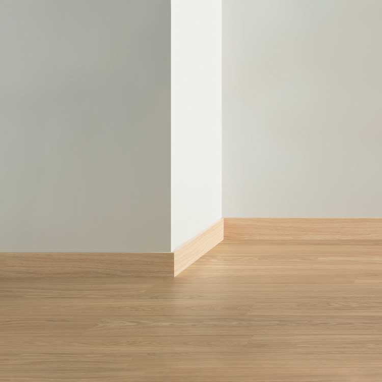 Plinthe parquet Quick-Step 14 x 77 x 2400 mm Chêne verni naturel 2 