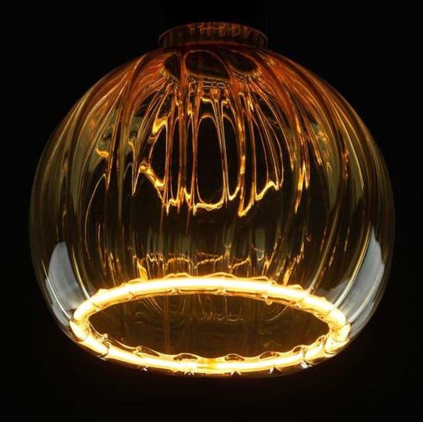 LED lamp - Goud - Ø15x18,5cm - Dimbaar - E27 - 1x4W - 240lm - 2200K LED lamp - Goud - Ø15x18,5cm - Dimbaar - E27 - 1x4W - 240lm - 2200K