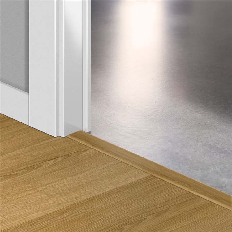Profilé Incizo Quick-Step Chêne Fumé Ramageux 8 x 45 x 2000 mm