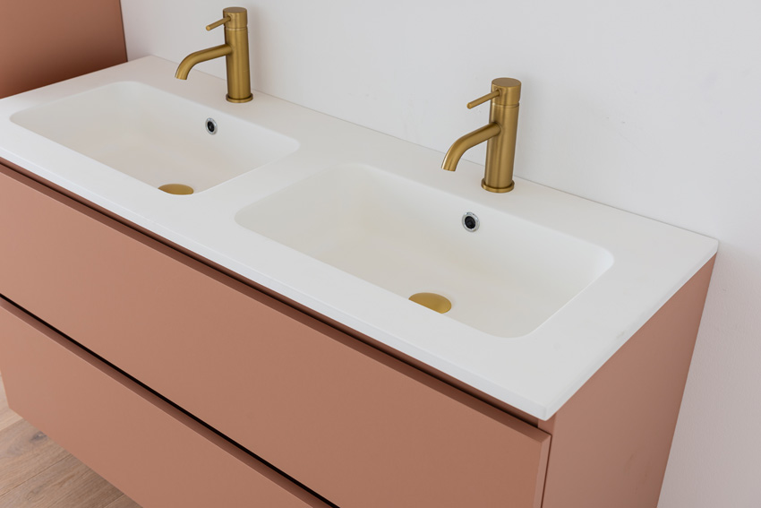 Meuble de salle de bains Dotan abricot suspendu avec double lavabo blanc mat 120cm