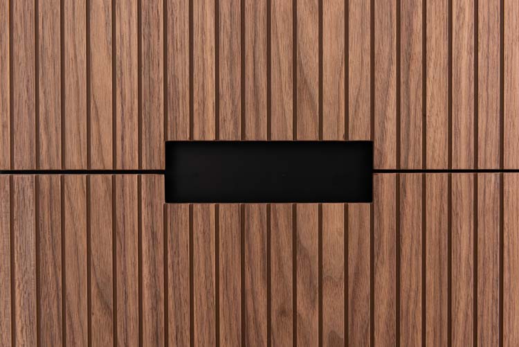 Badkamermeubel Willow walnoot hangend met enkele wastafel mat wit 90cm Badkamermeubel Willow walnoot hangend met enkele wastafel mat wit 90cm
