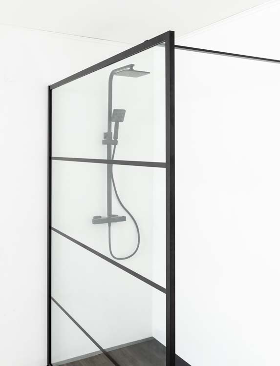 Paroi de douche fixe Ugo 160 x 200 cm avec barreau noir mat Paroi de douche fixe Ugo 160 x 200 cm avec barreau noir mat