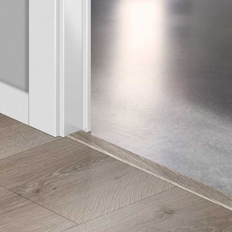 Profilé Incizo Quick-Step 13 x 48 x 2150 mm Chêne Désert gris brossé