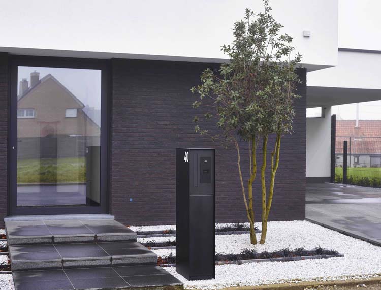 Pakketbrievenbus ONZO (eSafe) Fenix Front Connect Bticino zwart