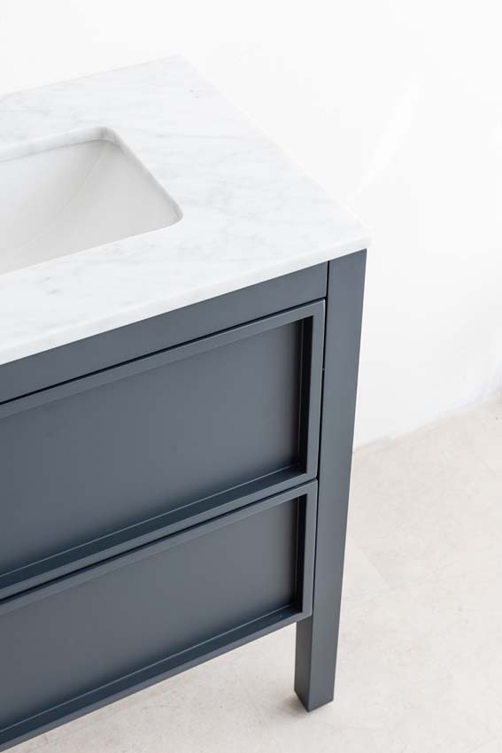 Meuble de salle de bains Fara anthracite sur pied avec lavabo double effet marbre carrara 140cm