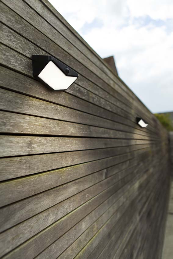 Wandlamp buiten Oris Solar - zwart - dimbaar - 3.7W - 5000K - IP44 - met bewegingssensor