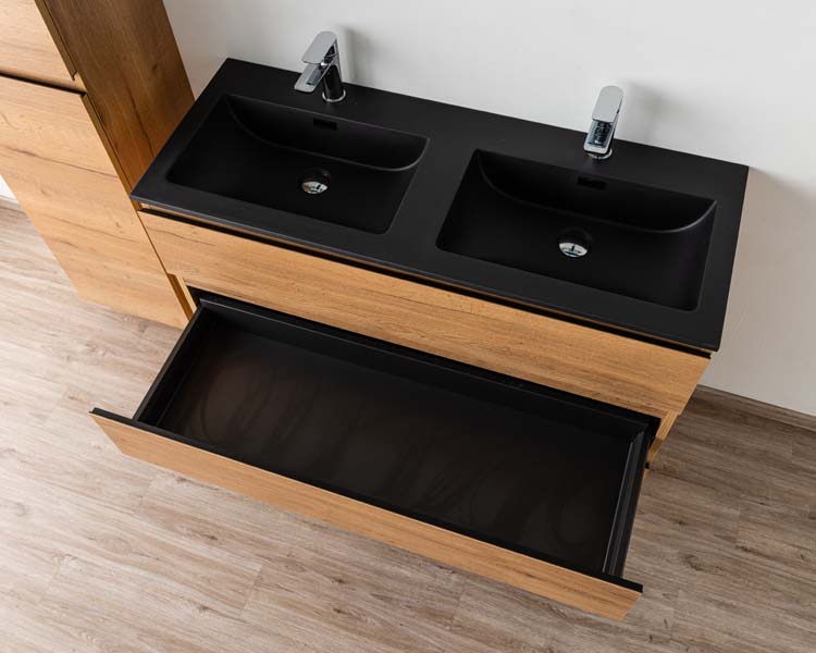 Meuble de salle de bains Daria chêne brun doré sur pied avec lavabo double noir mat 120cm