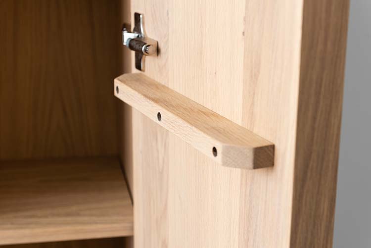 Armoire colonne Fiori chêne suspendue 170x35x32cm