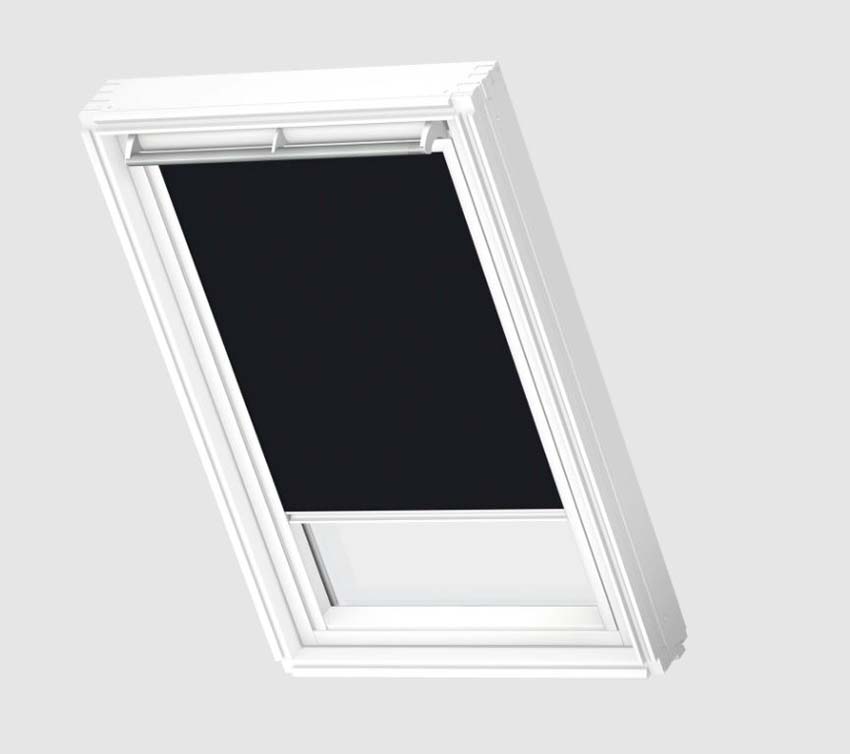 Store enrouleur Velux occultant à commande manuelle noir SK06 3009SWL