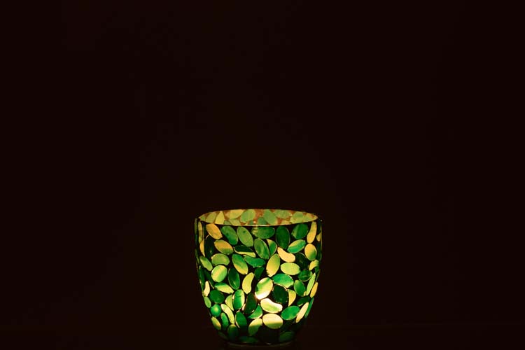 Porte-bougie en verre mosaïque azur 10 x 11 cm