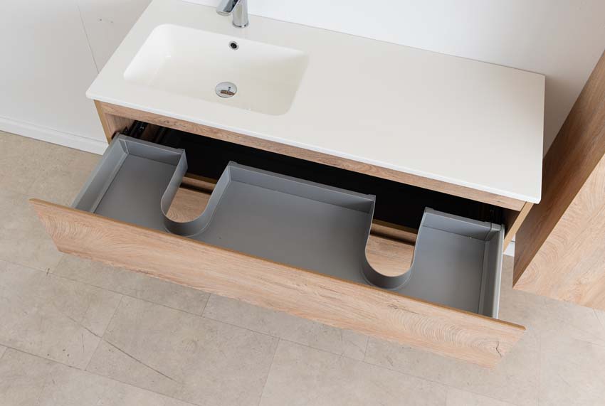 Meuble de salle de bain Tibo en chêne méditerranéen avec vasque simple blanc brillant 120cm