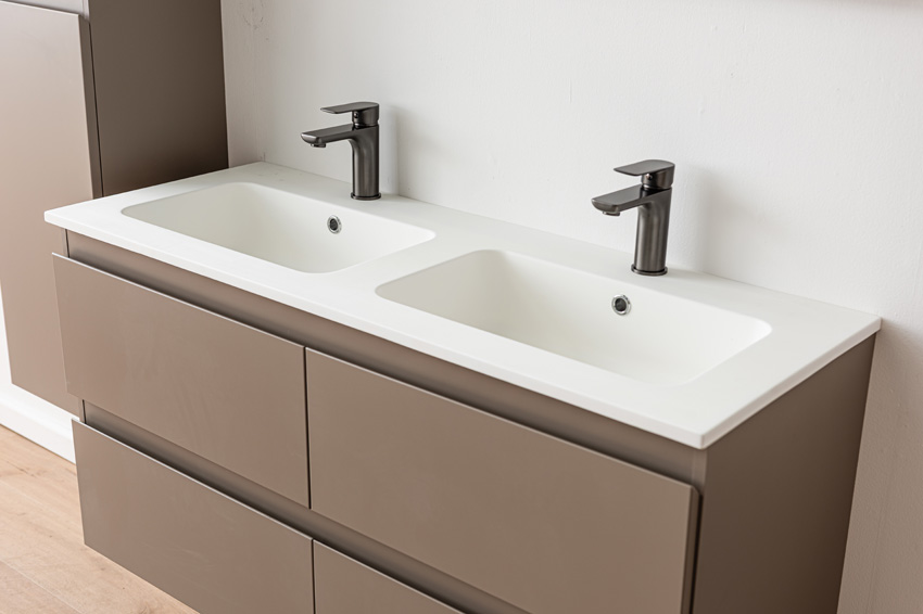 Badkamermeubel Trente taupe met dubbele wastafel mat wit 120cm