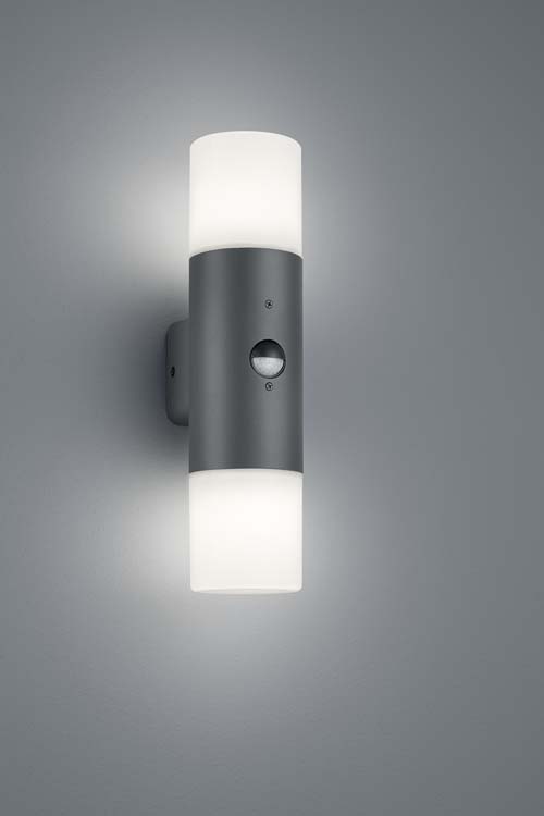 Wandlamp buiten zwart met sensor 2xE27 H33CM