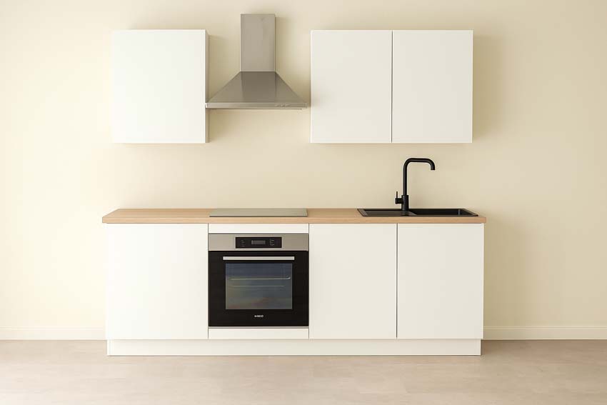 Cuisine Plenti 220 cm - four en bas - sans appareils - blanc/look de chêne