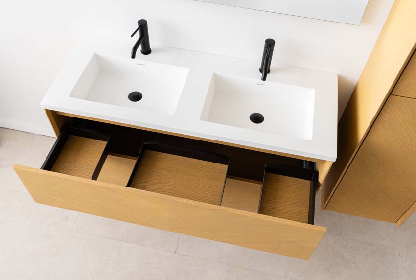 Meuble de salle de bains Waldorf chêne suspendu avec lavabo double en solid surface 120cm