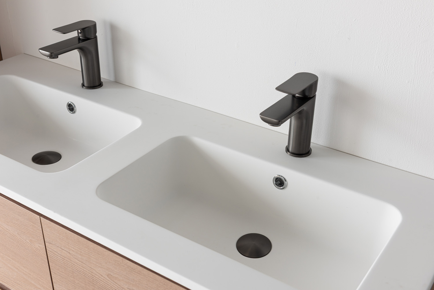 Meuble de salle de bains Tarik chêne Nordic suspendu avec double vasque blanc mat 120cm