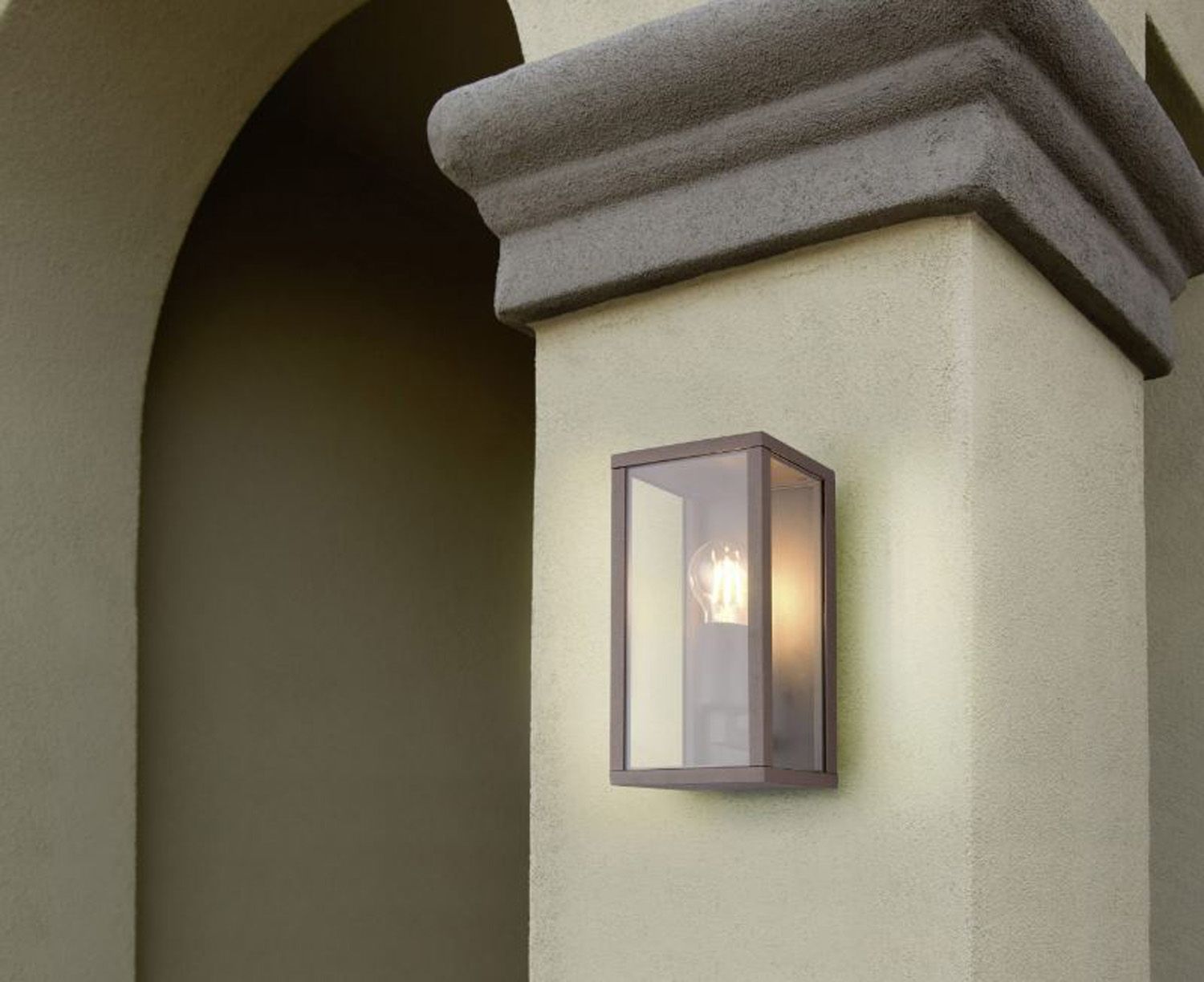 Applique murale - couleur rouille - 14x14x26cm - E27 - 1x60W - IP44