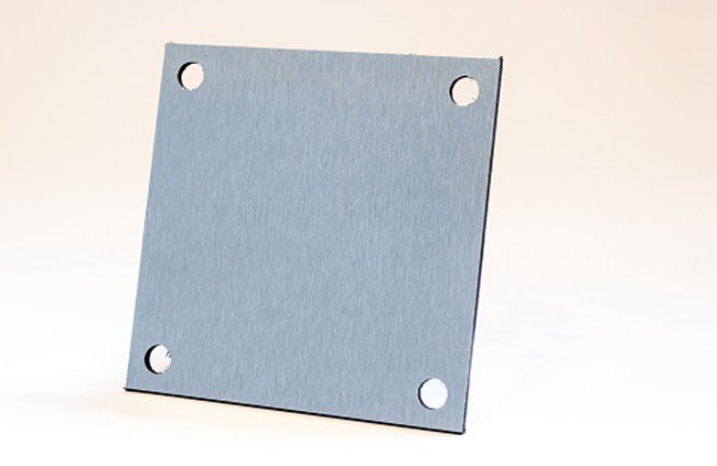 Plaat alu geborsteld met gaatjes 100x100mm