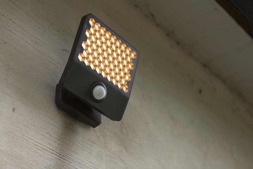Projecteur LED extérieur Nia - gris - 24W - 4000K - IP54 - avec détecteur de mouvement