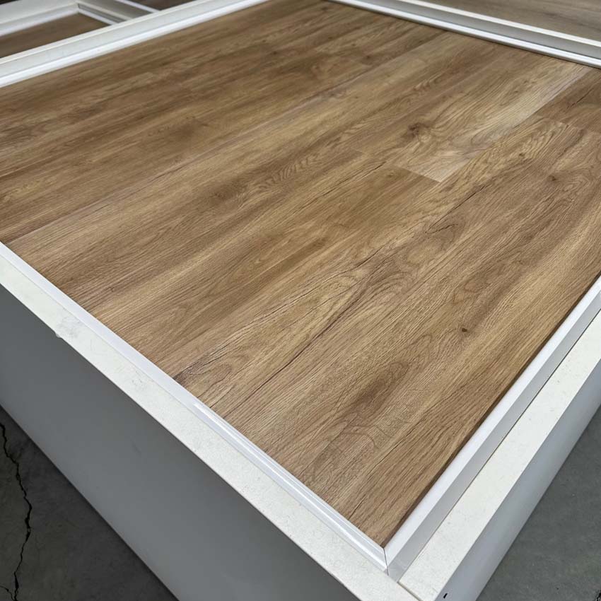 Vinyle planche rigid chêne marron puglia 4+1mm
